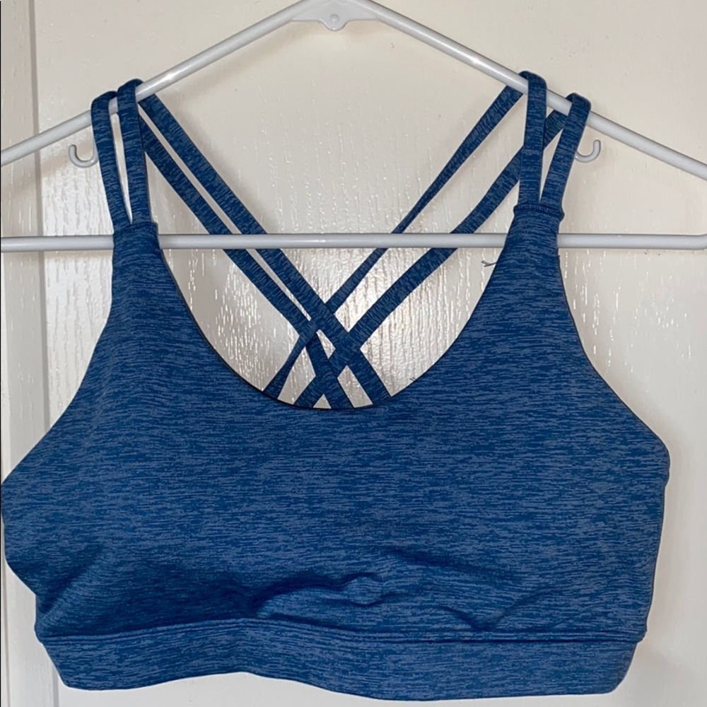 sports bra